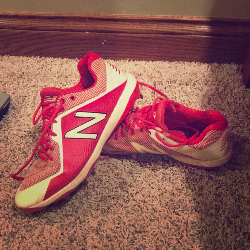 New balance metal baseball cleats
